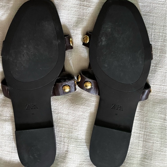 Zara gold studded leather slides - Picture 3 of 3
